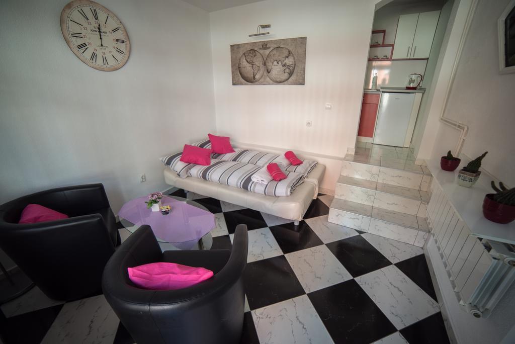 Apartman Hitno توزلا المظهر الخارجي الصورة