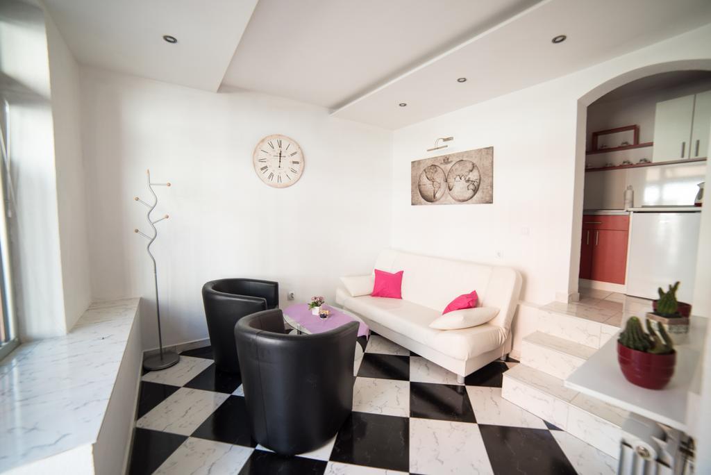 Apartman Hitno توزلا المظهر الخارجي الصورة