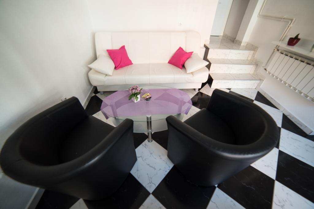 Apartman Hitno توزلا المظهر الخارجي الصورة